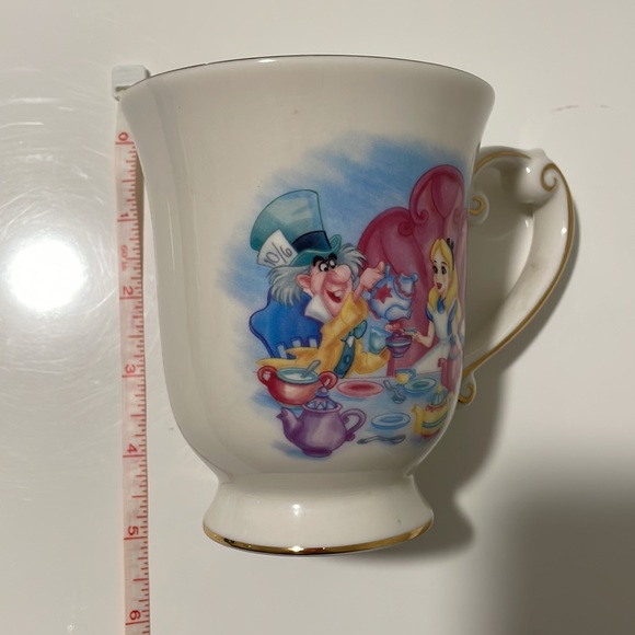 Alice in Wonderland Disney Authentic Mug - Picture 8 of 8
